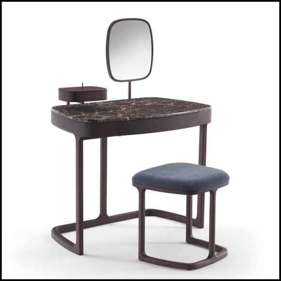 Vanity 163- Make-up Ash Stained Set